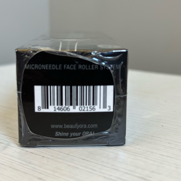 Beauty ORA Microneedle Face Roller System 0.25mm - Picture 8 of 8